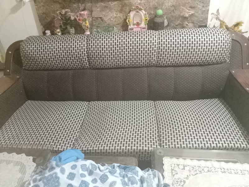 ایک تین والا اور ایک دو والا ہے اور ایک ایک والا ہے 5