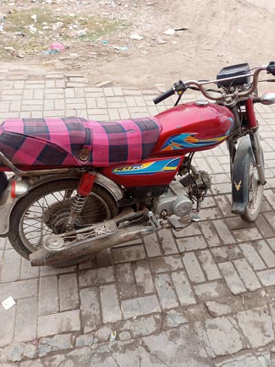 Urgent sale Bike engine is very good Full engine is repair no any work
