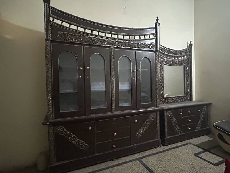 Dressing Table + Showcase 4