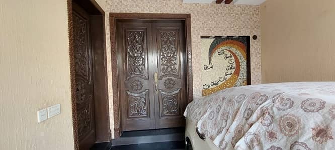 10 Marla House Available For Sale In Cavalry Ground