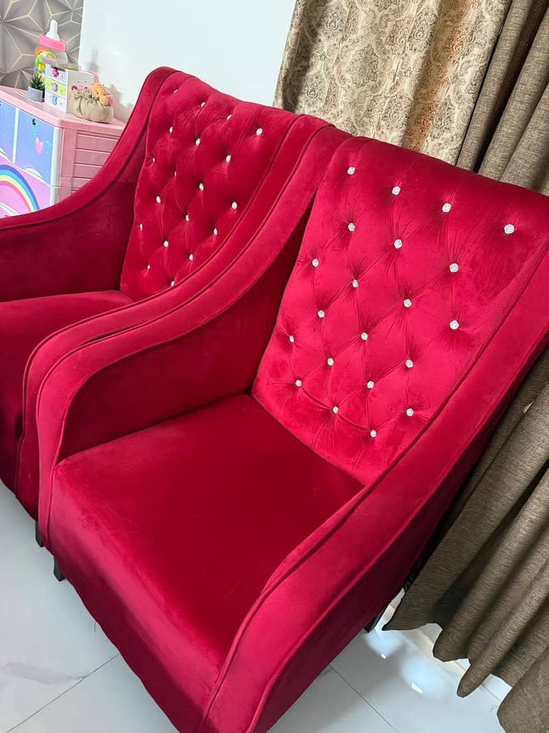 2  comfortable sofa,s 0