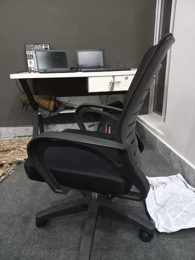 Imported Office Chair for Sale – Premium Quality