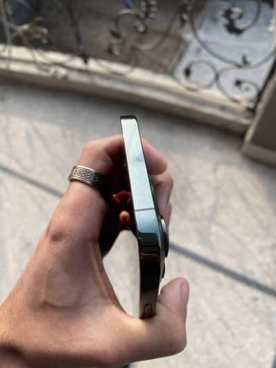 I Phone 13 Pro Max Pta approved