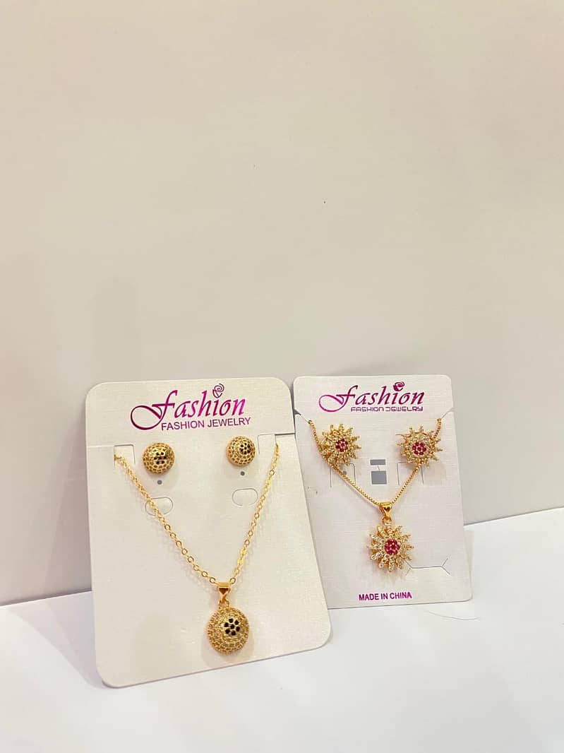 Elegant pendent set 3