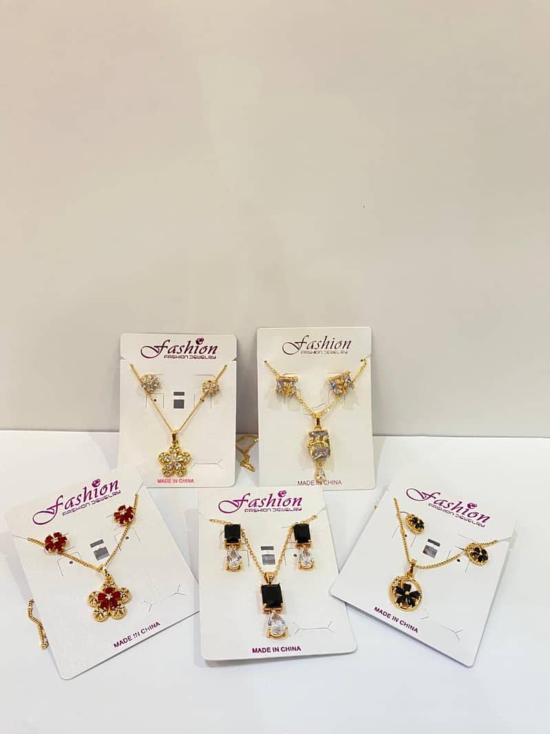 Elegant pendent set 4
