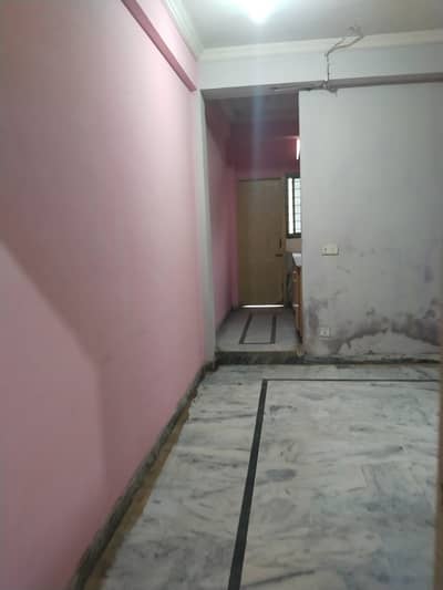 Ghouri town pH 4c1 2bed Falat For Rent water electrity Available