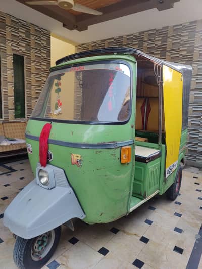 auto rickshaw