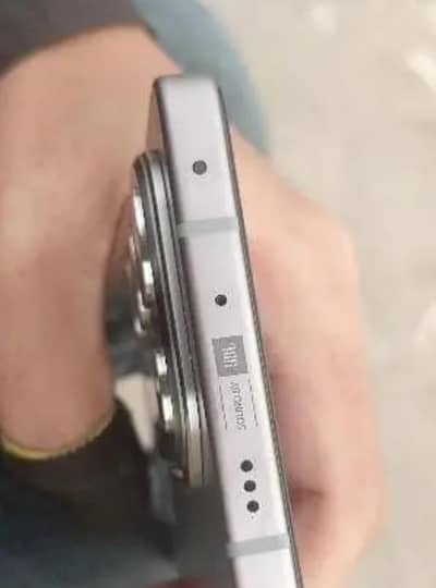 all okay phone new condition 10 by 10  . . 03463733041