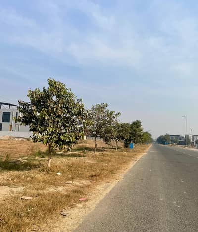 1 Kanal Top Location Plot No- 701 Block L Phase 9 Prism DHA Lahore For Urgent Sale