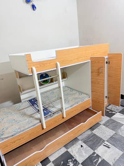 BUNK BED
