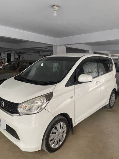 Nissan Dayz 2015/17 Pearl White