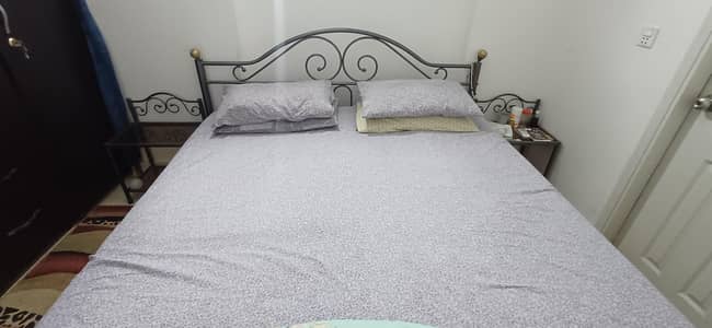 Double Bed King Size (Iron)