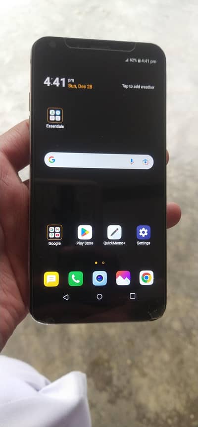 LG Q6