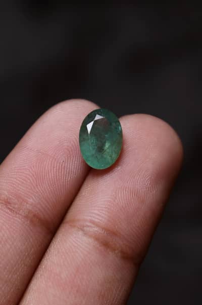 Zamurd gemstone | Zambian emerald | good quality | bluishgreen | panna