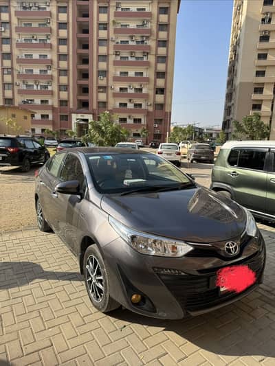 Toyota Yaris Ativ X CVT-I 1.5 Beige interior