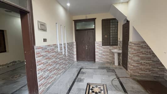 5 MARLA HOUSE FOR RENT