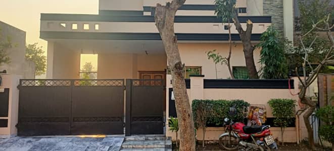 5 Beds 10 Marla Double Storey House For Sale In Ex Air Avenue DHA Phase 8 Lahore