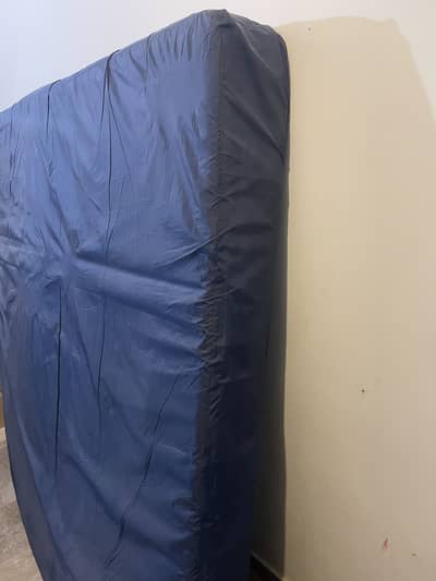 King size spring mattress.