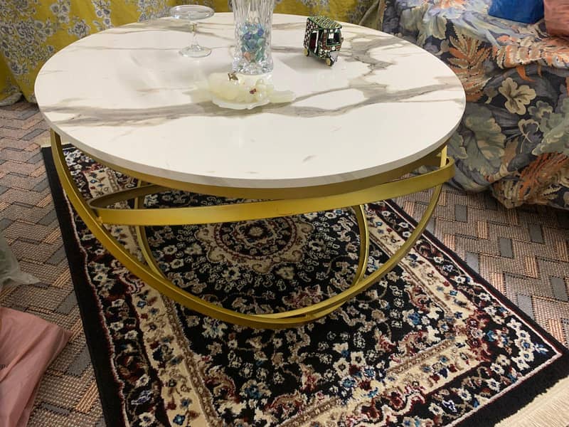 centre table + coffee table 0