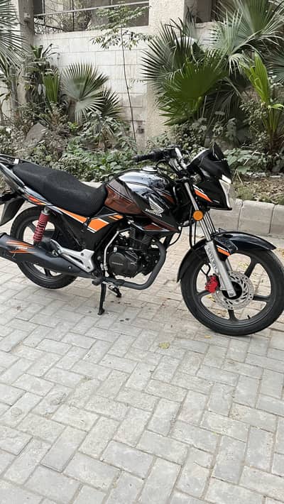 Honda cb 150f 21 model