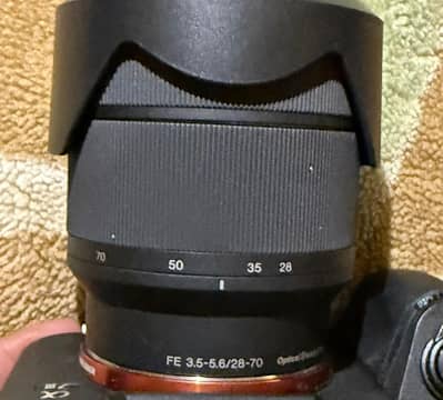 Sony FE 28-70mm F3.5-5.6 OSS Full-fra