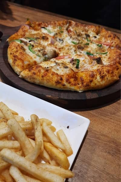 PROFESSIONAL HOME CHEF REQUIRED