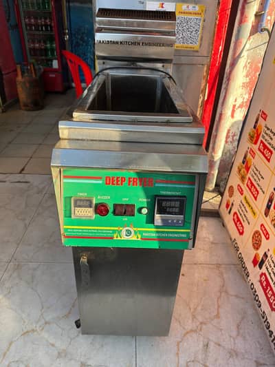 Pakistan kitchen fryer 16 litter use only 1 month
