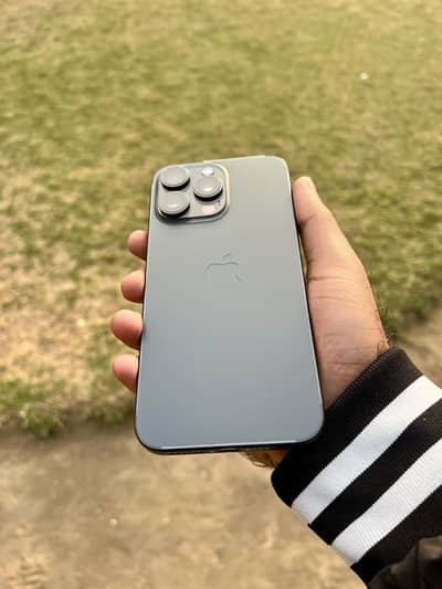 Iphone 15 pro max JV