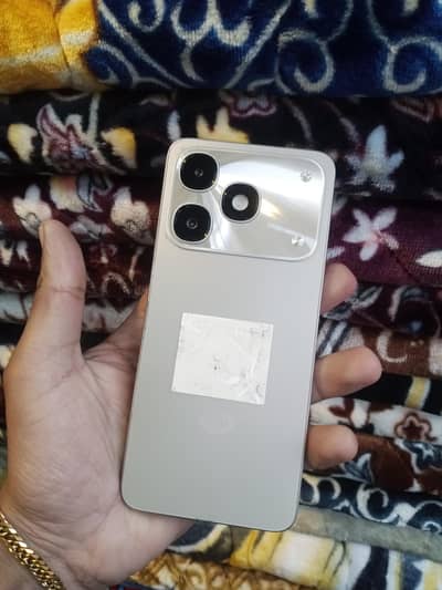itel A90 4gb 64 gb pta approvd with chrg &box