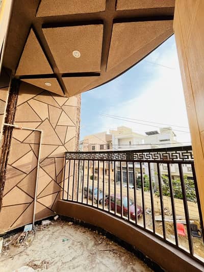 Pure West Open Apartment For Sale In Gawalior Society At Scheme 33