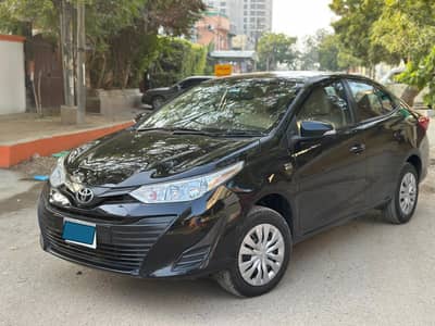 Toyota Yaris 1.3 CVT GLI – Company Maintained