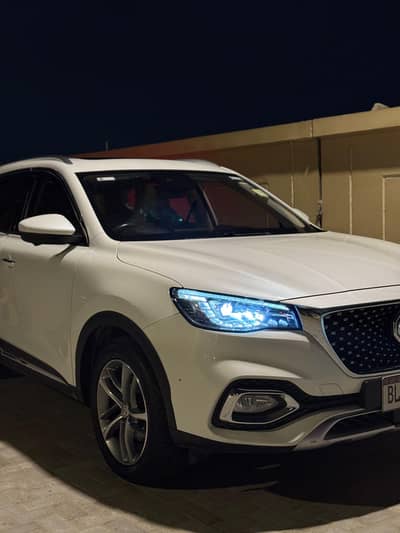 MG HS TROPHY Model 2022 Reg 2023