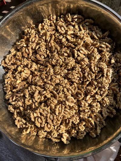 Kashmiri Akhrot giri