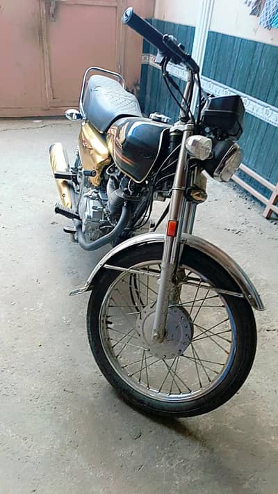 Honda 125 Gold special edition 2024  1st owner 03018884448