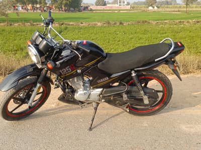 Yamaha YBR 125G - Lush Condition - Trekker Tires
