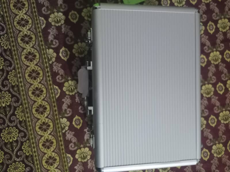 vanity Makeup kit                    call me on          (03218421920) 5