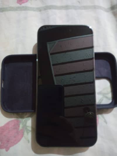 14 pro max 512 gb  85 health