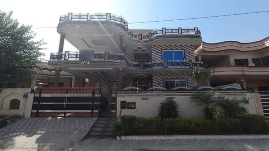 Prime Location 1 Kanal House Is Available For sale