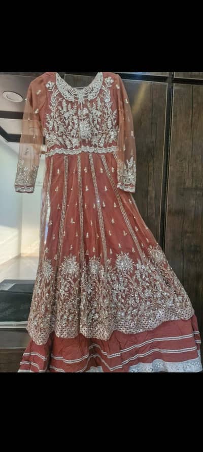 Medium size maxi formal dress