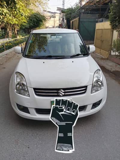 Suzuki Swift 2018 Dlx Car for sale.