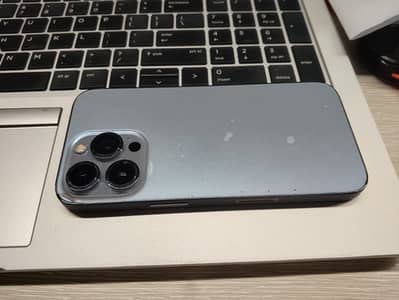 iphone 13 pro 128GB sierra blue, 10/10 condition, camera glass crack