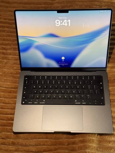 MacBook Pro M2 Max 14”32/1tb bettry health 88% full box