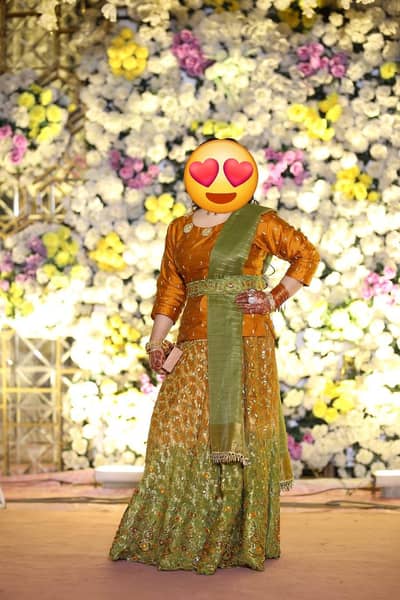 Lehnga choli with dupatta and belt