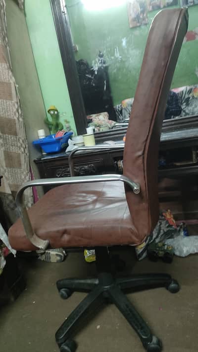 office revolving chair