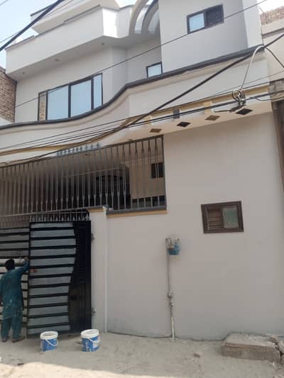 Asif town rafyqamer road 5 mrla half double story wid gas mtr urgent sale, 03006803629