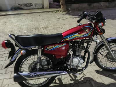 Honda 125 % original new almost new