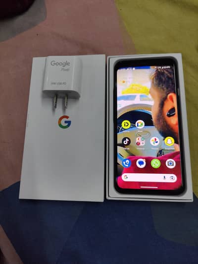 Google Pixel 4XL  10 BY 10 Condition
