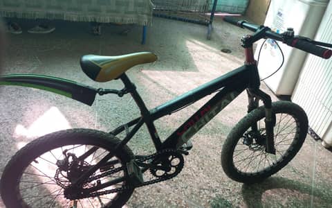 Bas 2 Mahina chali ha