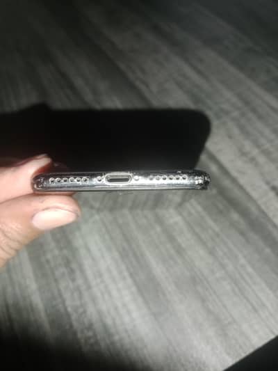 sale exchange iPhone 7 PTa prv add pori pr lijiye