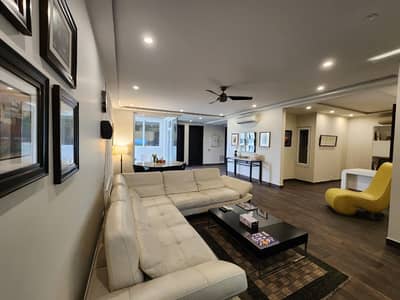 2 Bed For Sale In Gulberg Lahore